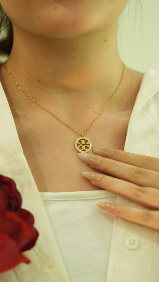 Tory Luxe - Image 3