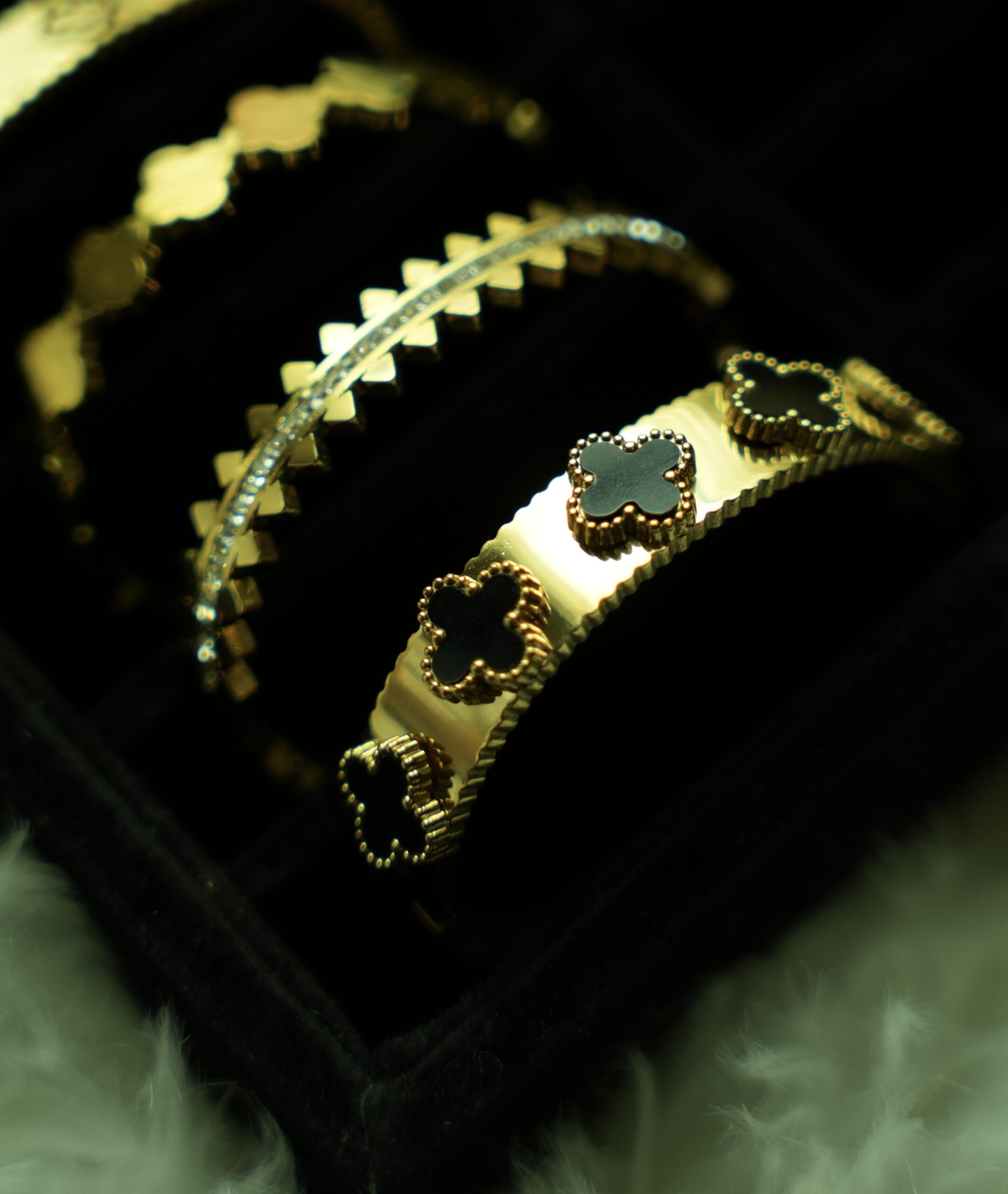 Lucky in Black - Image 3